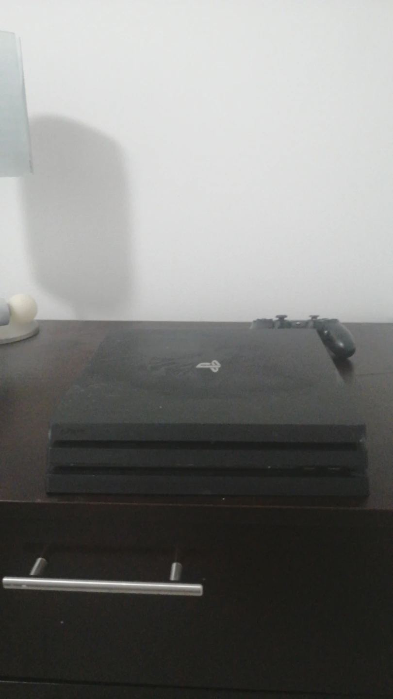Ps4 pro - photo 2