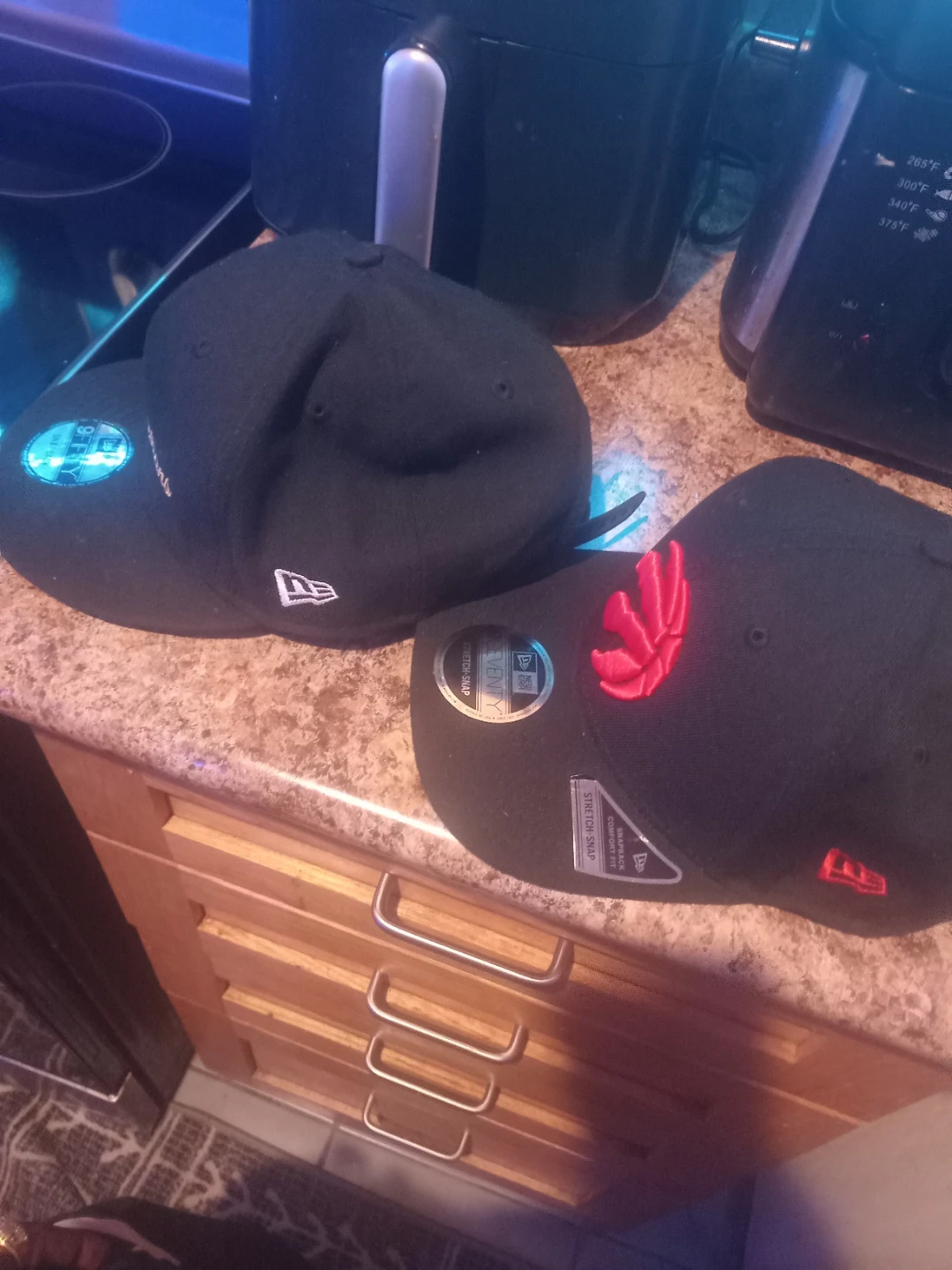 Snapbacks for sale - photo 2