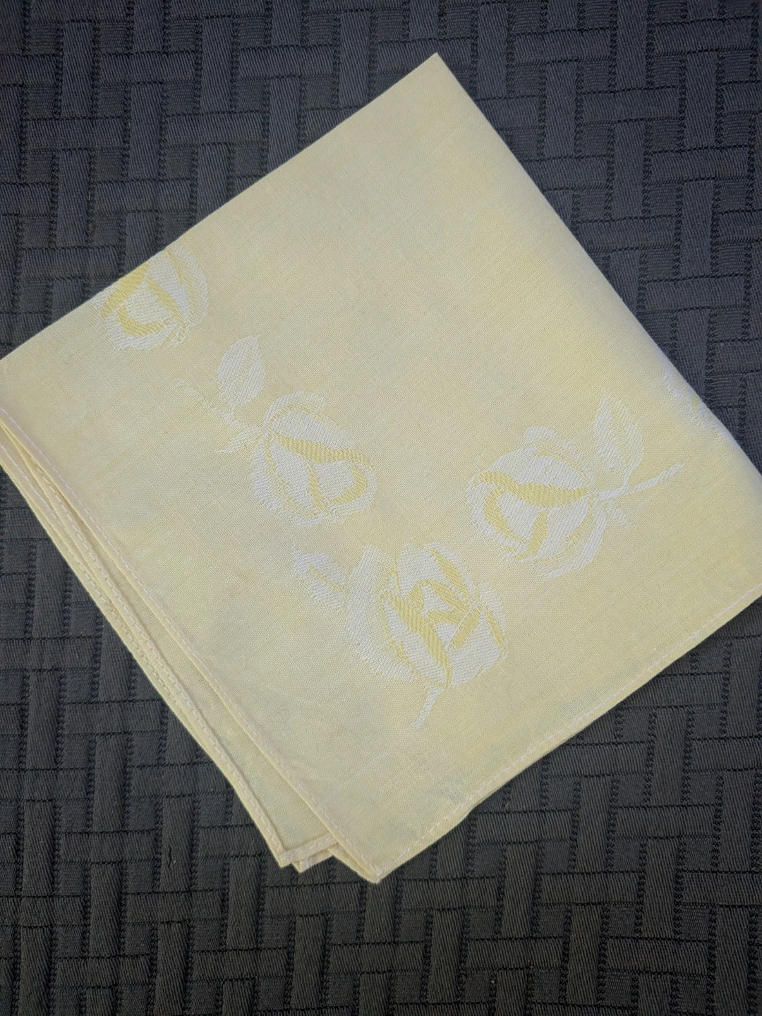 Vintage Pale Yellow Floral Hanky - photo 2