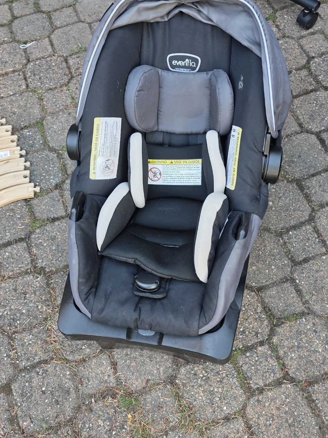 Evenflo Infant Car Seat with Base