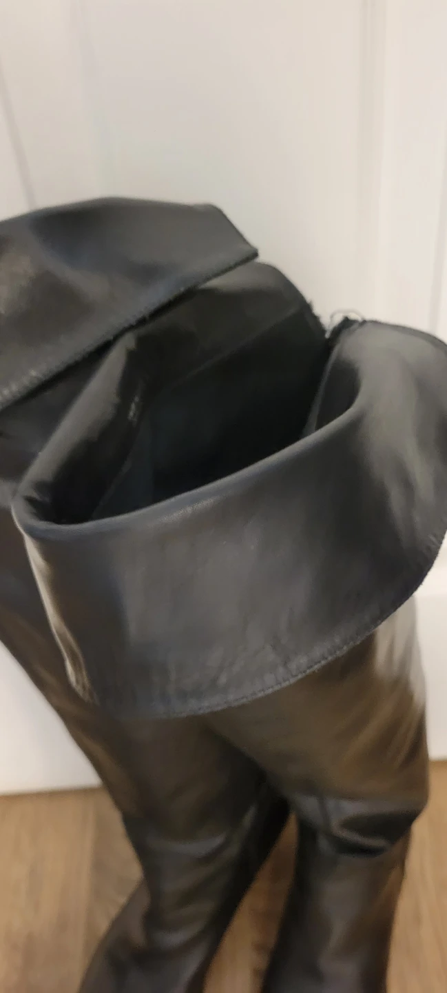 Black Leather Knee-High Boots - photo 3
