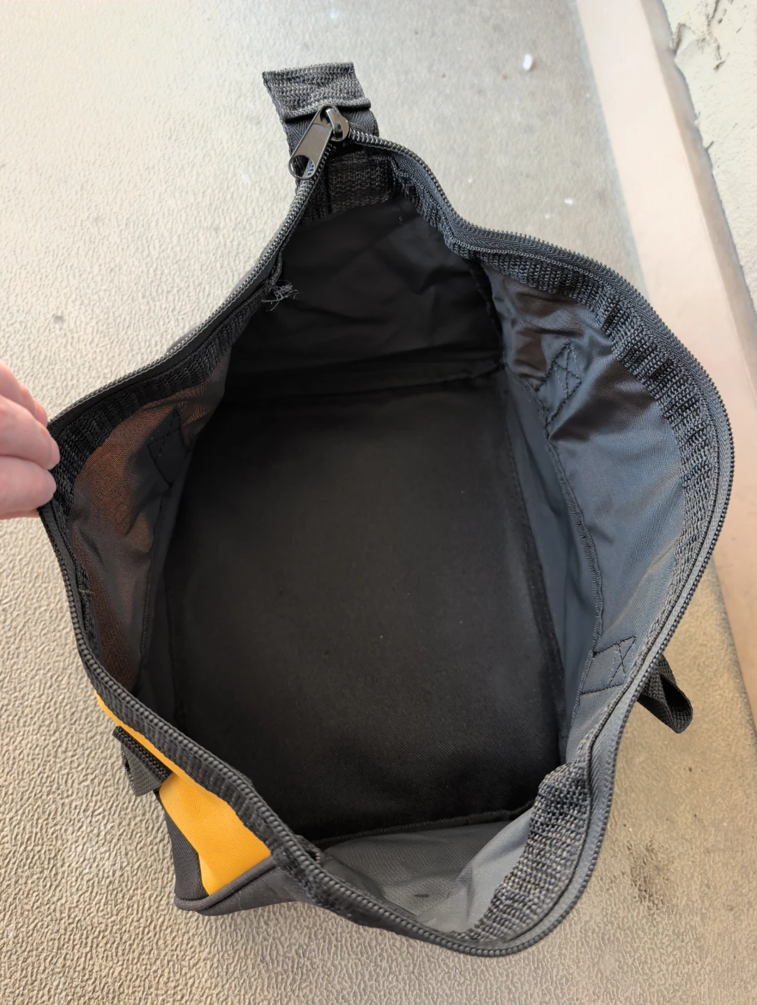 DeWalt Tool Bag - photo 2