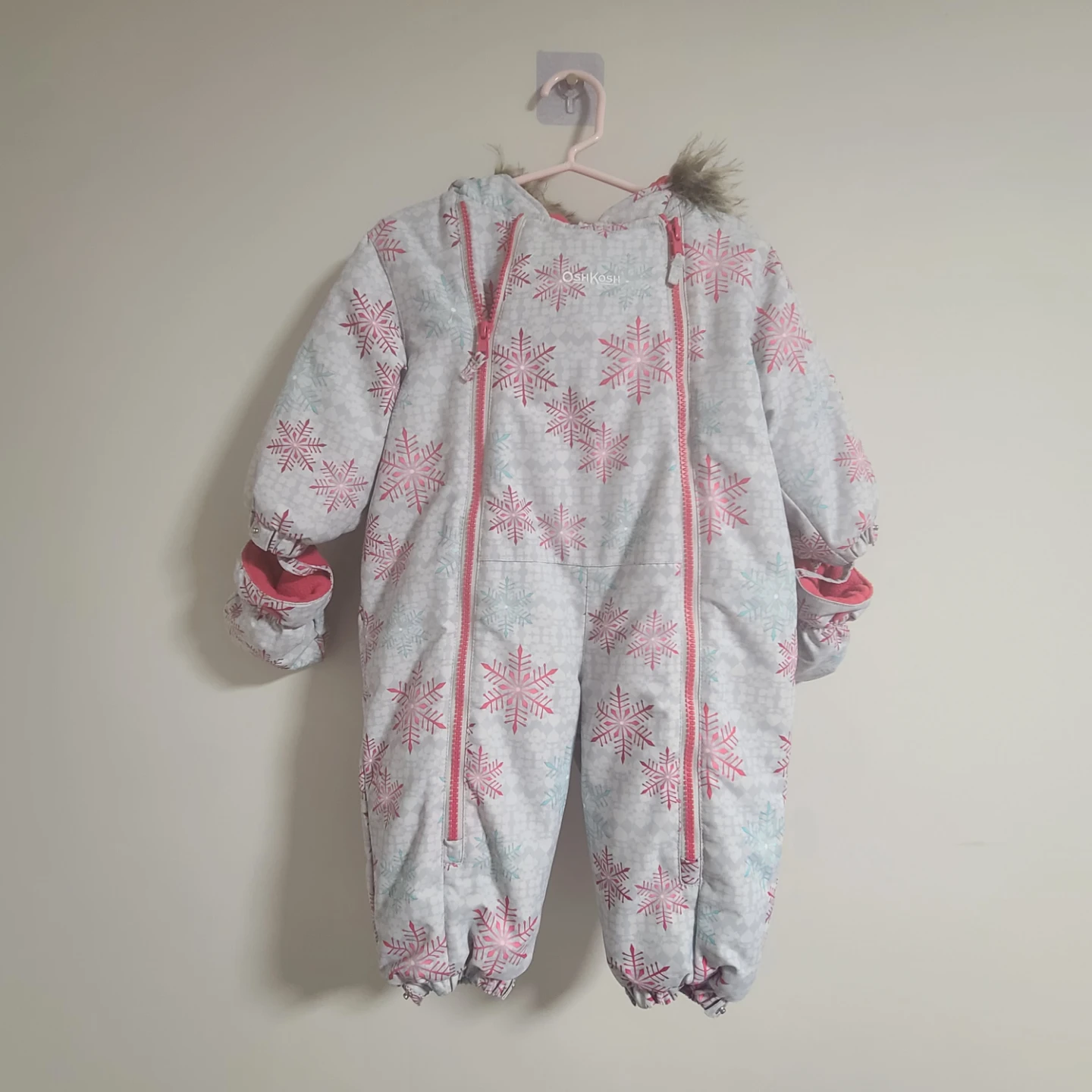 OshKosh B'gosh 12M Snowflake Snowsuit