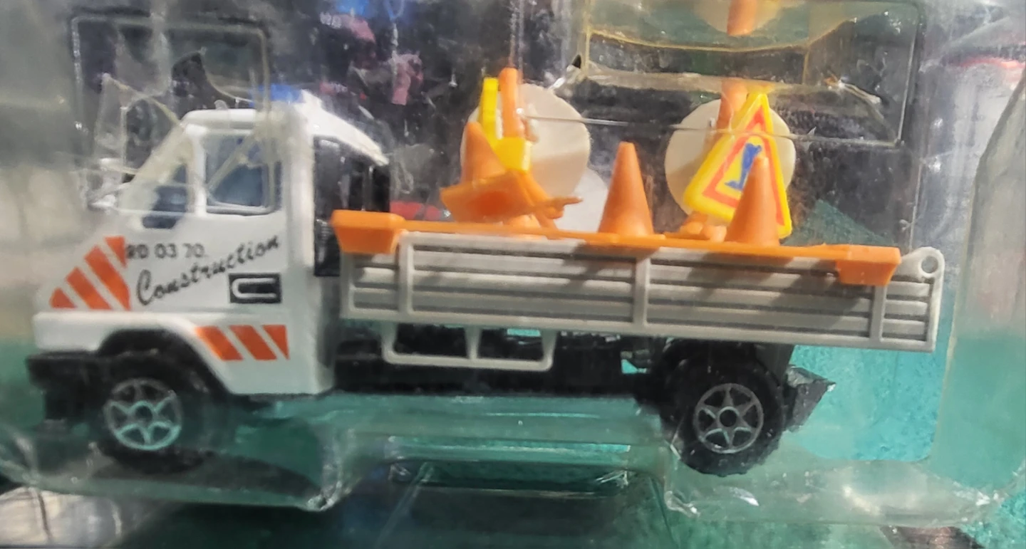🏈 Majorette Renault Master Construction Truck - photo 2