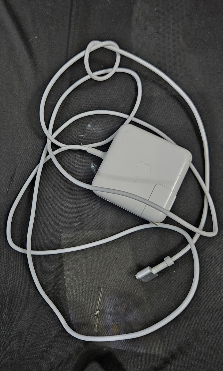 Apple 45W MagSafe 2 Power Adapter
