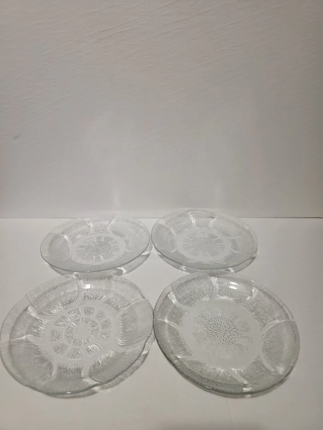 Set of 4 Glass Dessert Plates
