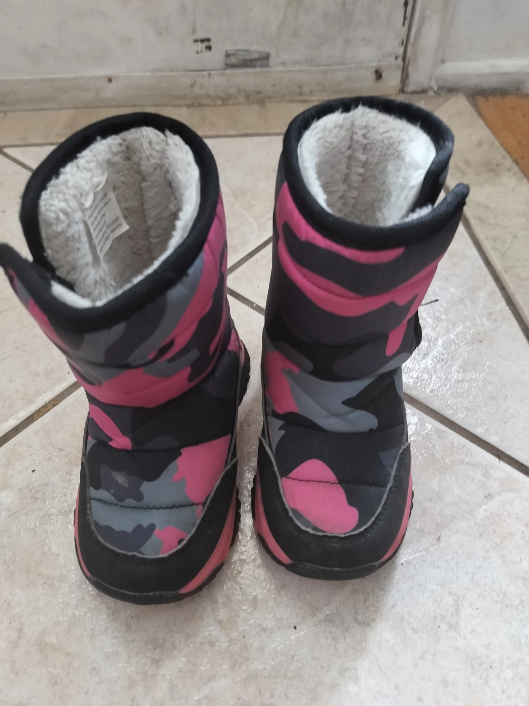 🏈 Pink Camouflage Winter Boots