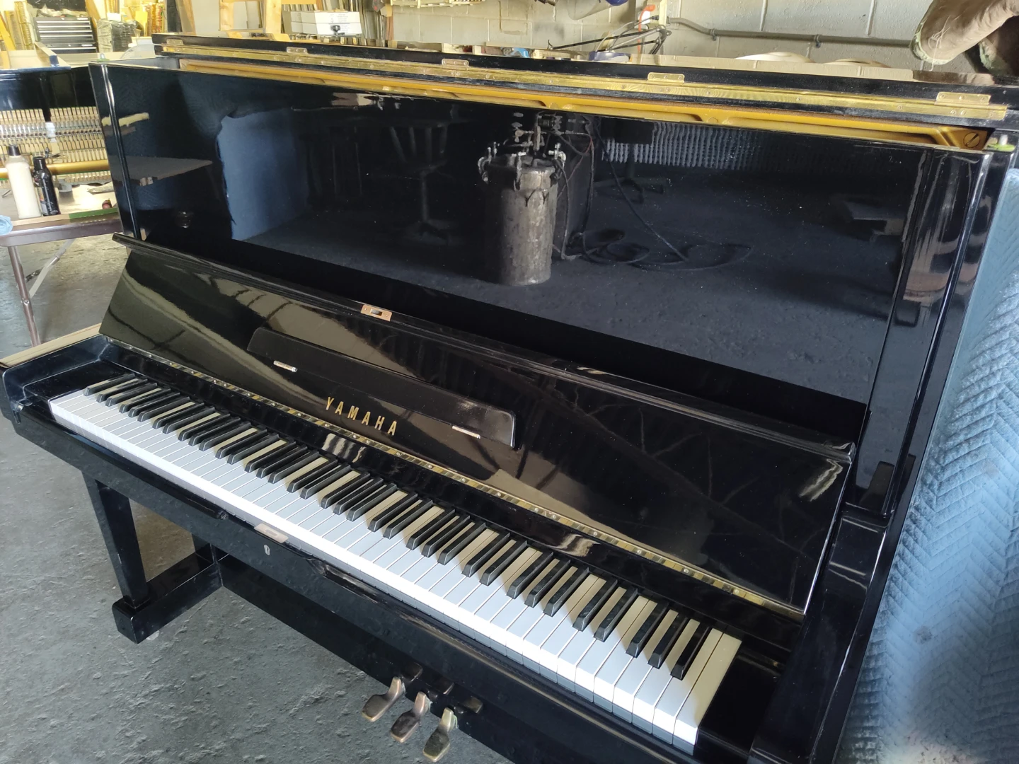 YAMAHA U3 UPRIGHT PIANO