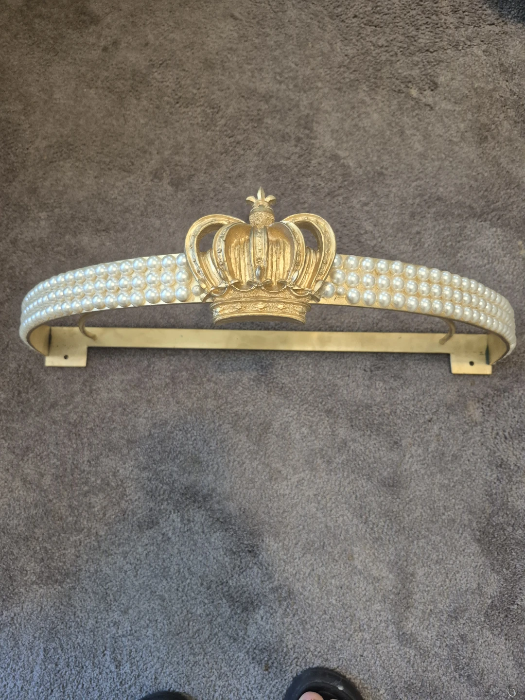 The luxury Gold Crown Bed Canopy Holder with Pearls - photo 4