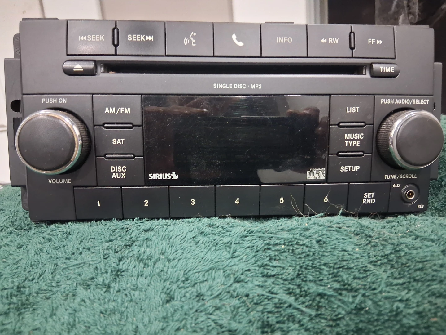 Chrysler Car Radio CD/MP3 Player