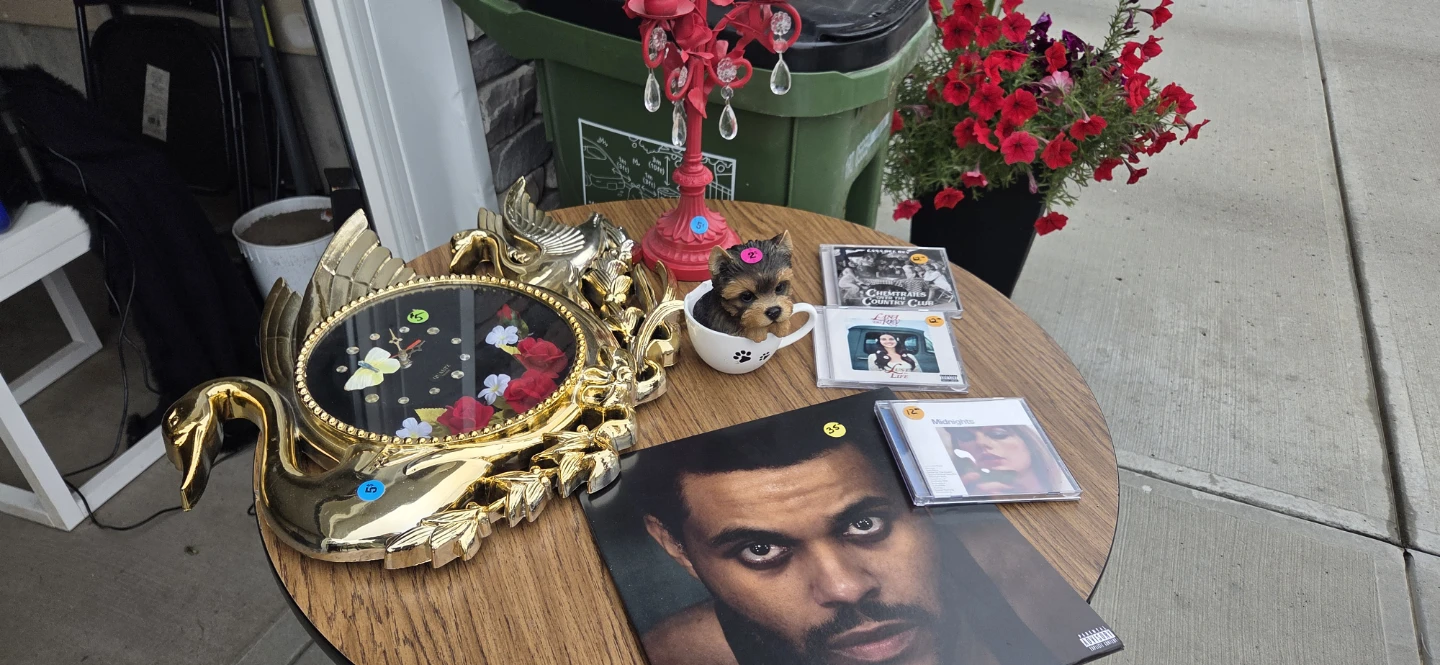 Garage Sale - photo 2