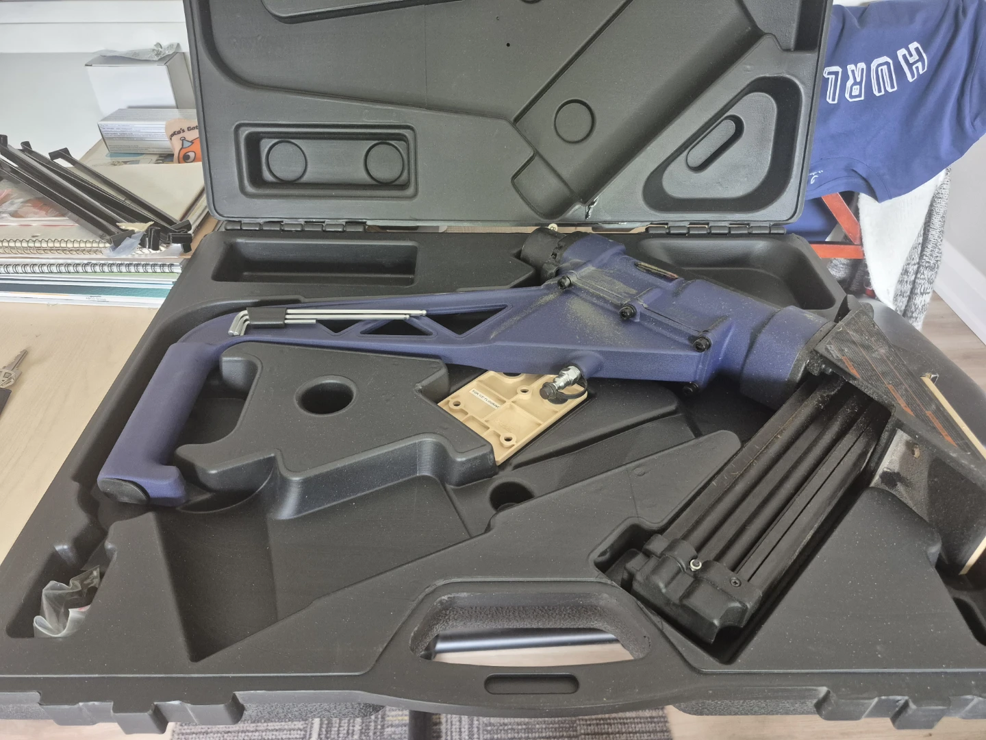 Campbell Hausfeld Air Nailer with Case