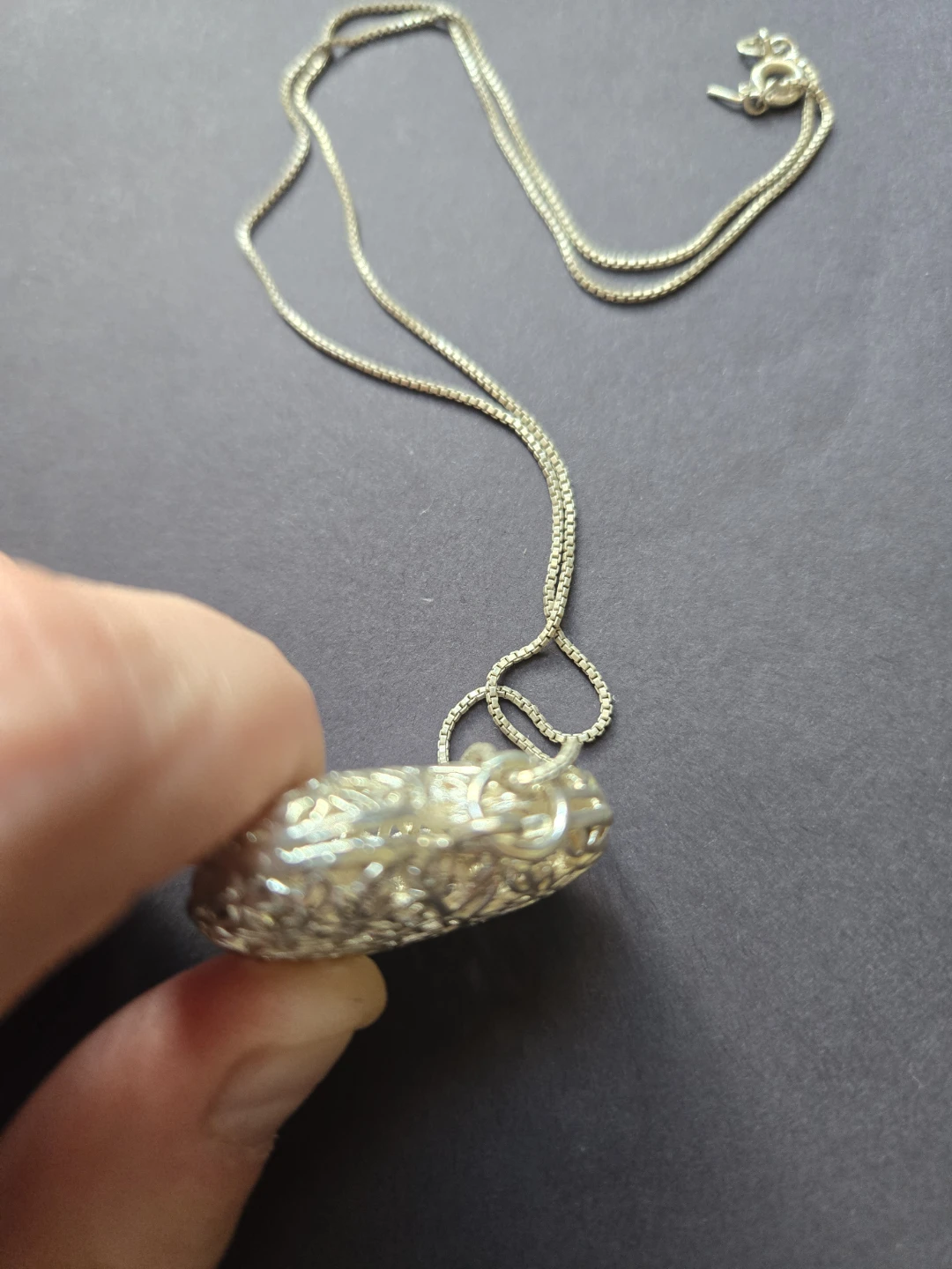 Silver-Tone Heart Pendant & Chain - photo 4