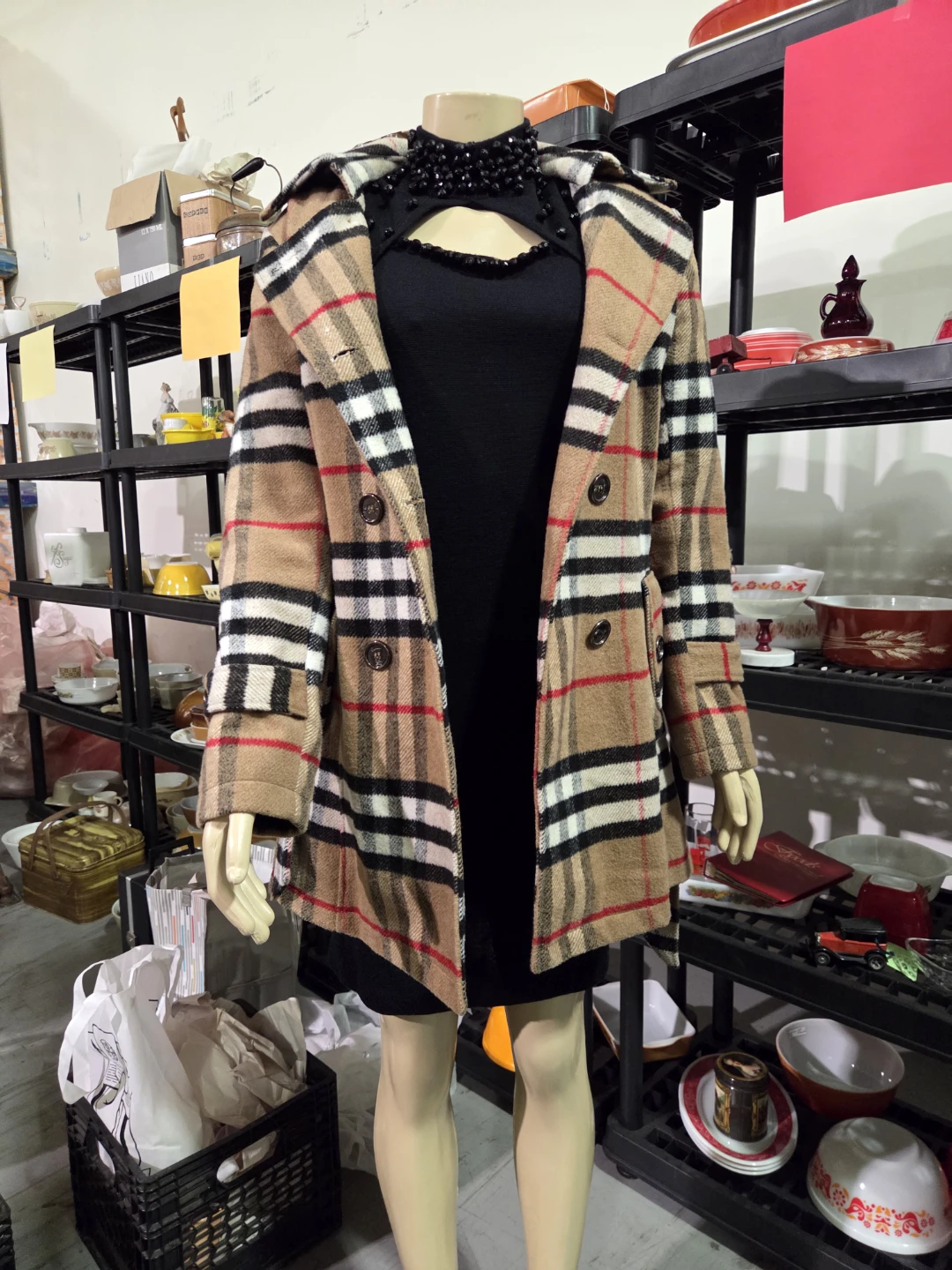 Women's Plaid Trench Coat with Belt - photo 3