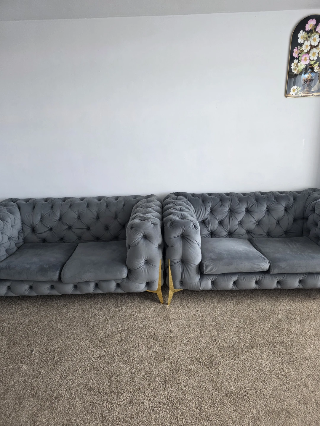 Grey Velvet Chesterfield Sofa - photo 4