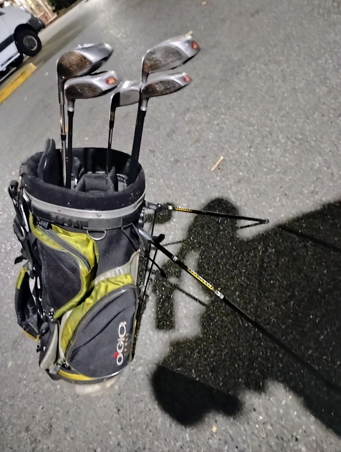Ogio Golf Bag with Various Golf Clubs - photo 5