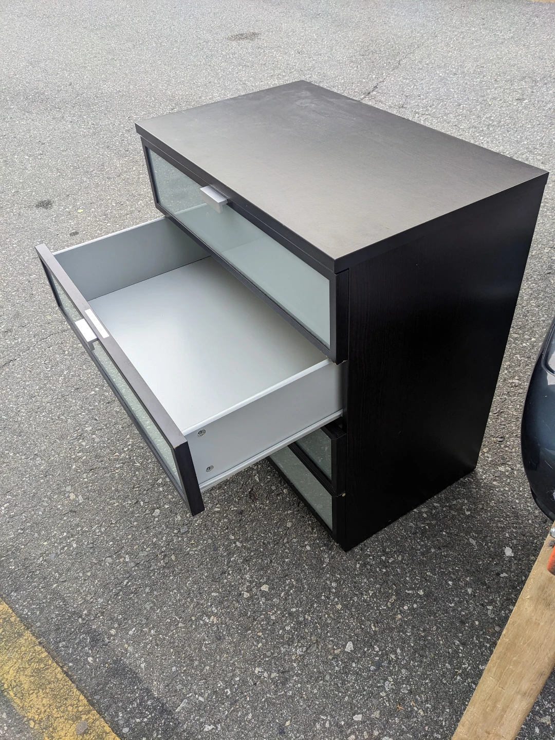 Ikea 4 large drawers excellent condition delivery available - photo 3