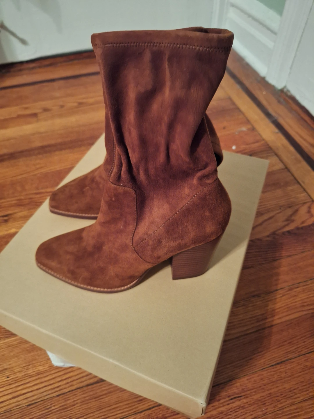 Michael Kors Collection Suede Boots 'Eloise' - photo 2