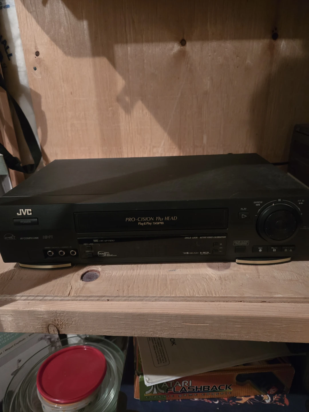 JVC HR-VP793U VCR - photo 2