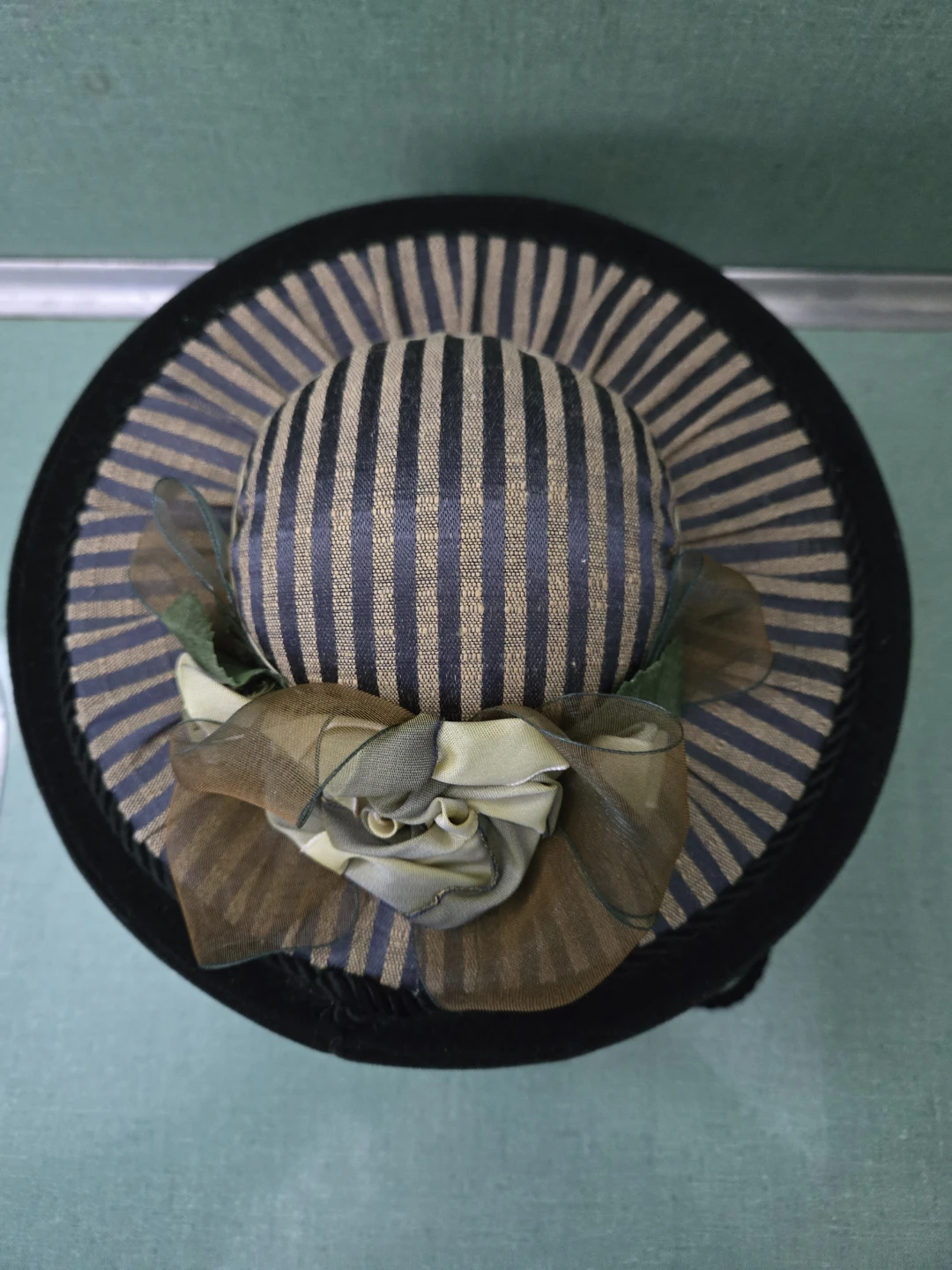 Sewing Basket * HAT BOX STYLE * With Hat Pin Cushion Lid - photo 2