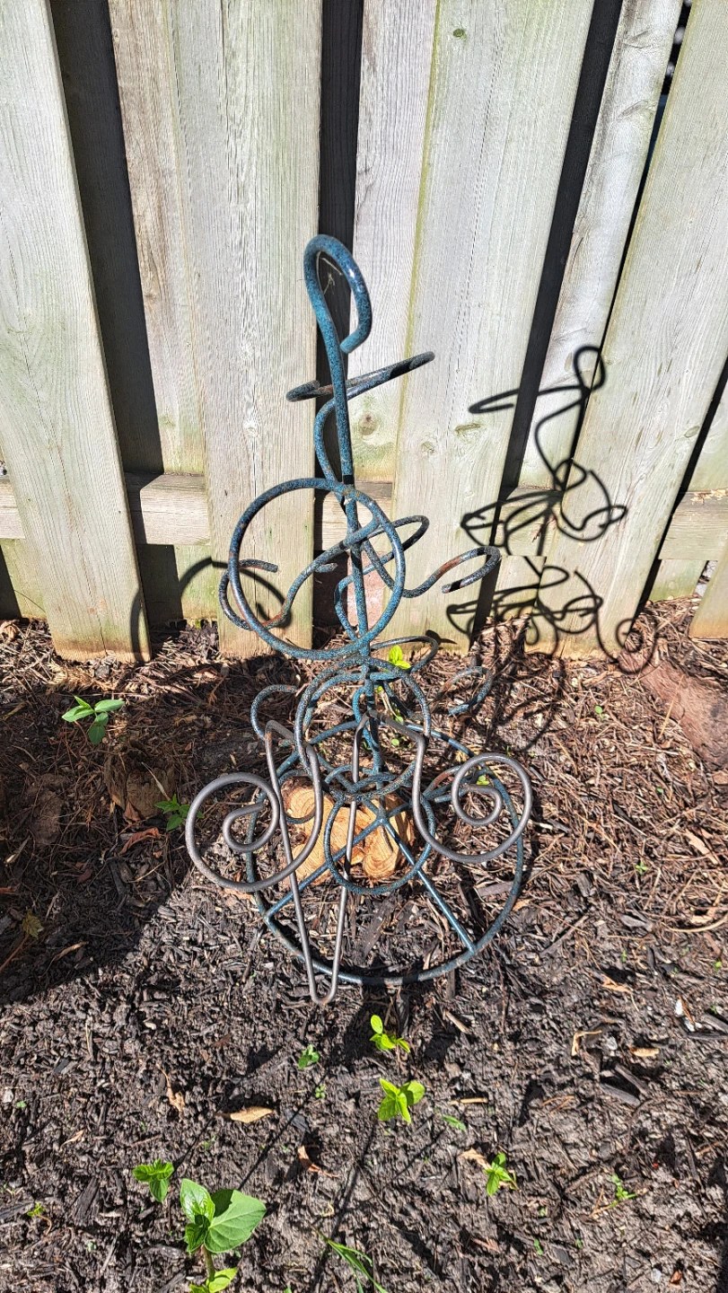 Decorative .metal Wine Rack/Planter - photo 2
