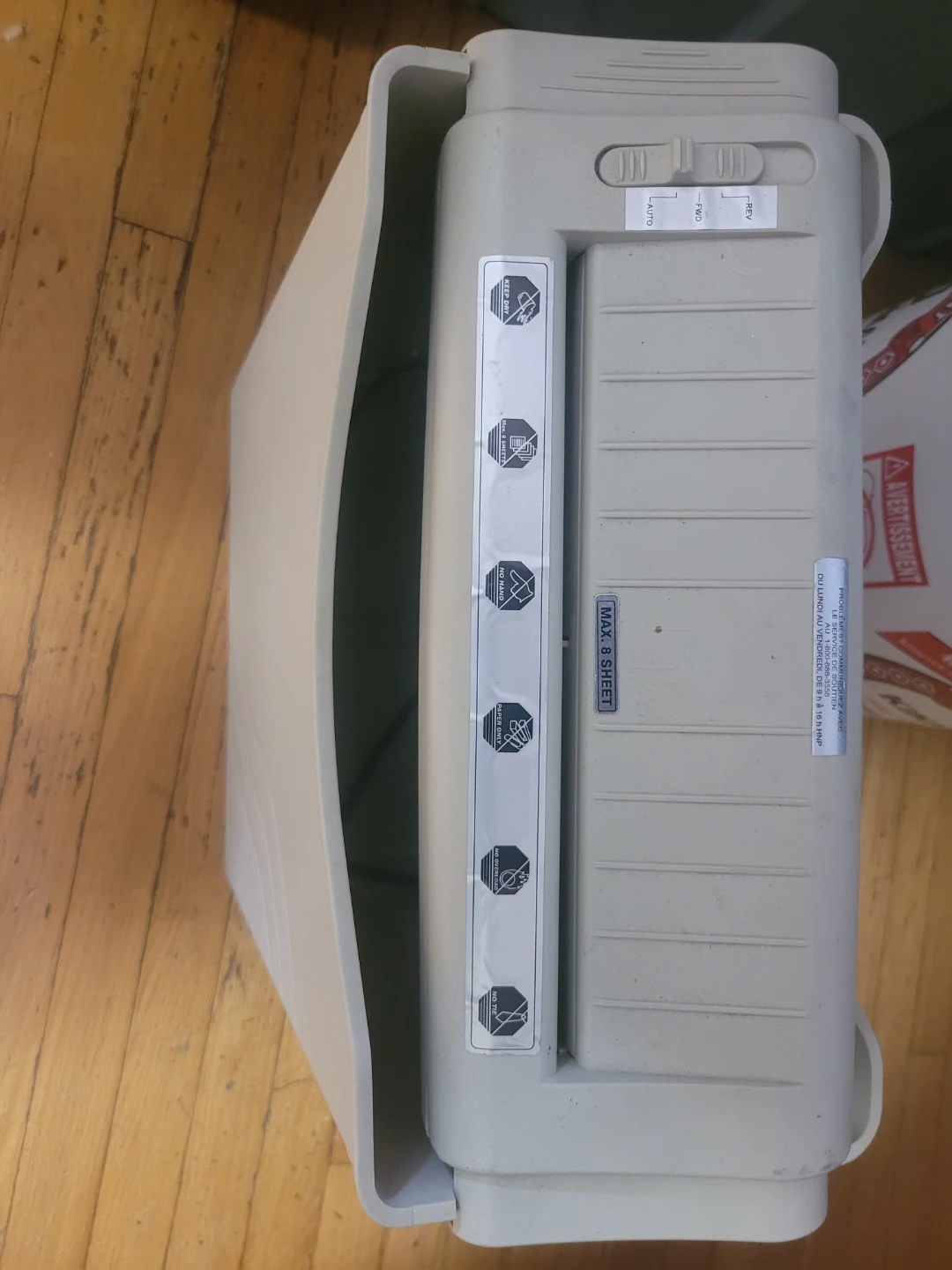 Business Equipment Paper Shredder SH081M
