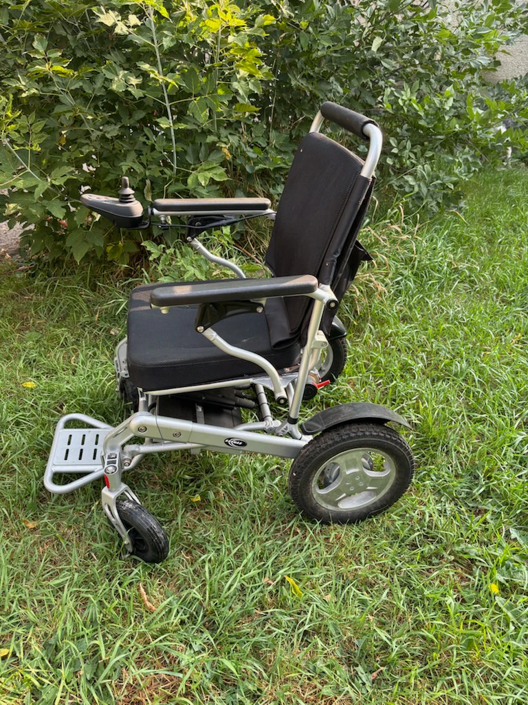 Folding Electric Wheelchair - photo 3