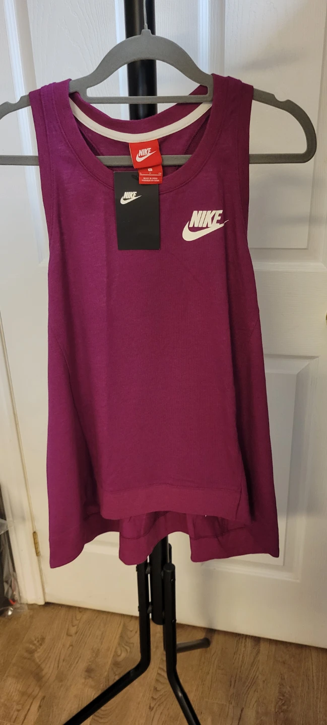 Nike drifit womens tank bnwt