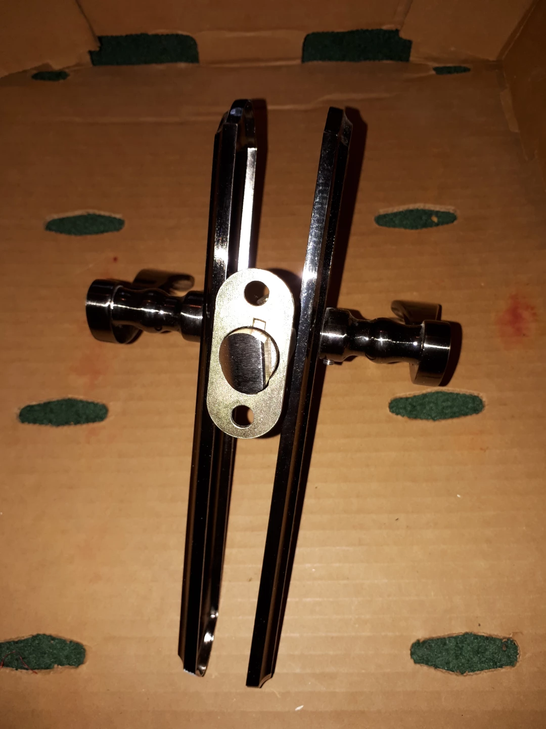 Brand New Aurum Design Door Lever Handle Set - photo 3