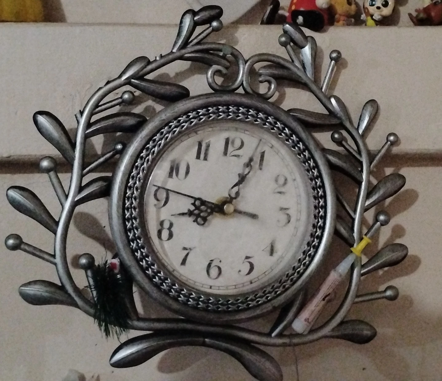 Decorative Silver Wall Clock🏈