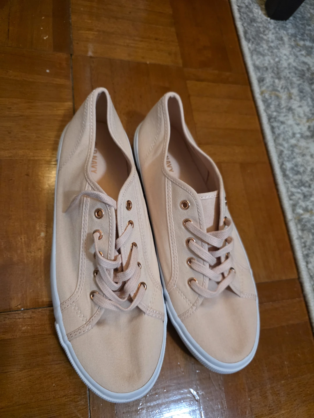 Old Navy Canvas Sneakers