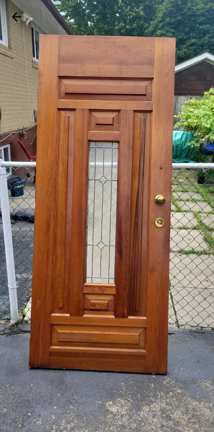 Solid wood front door with decorative glass - photo 4