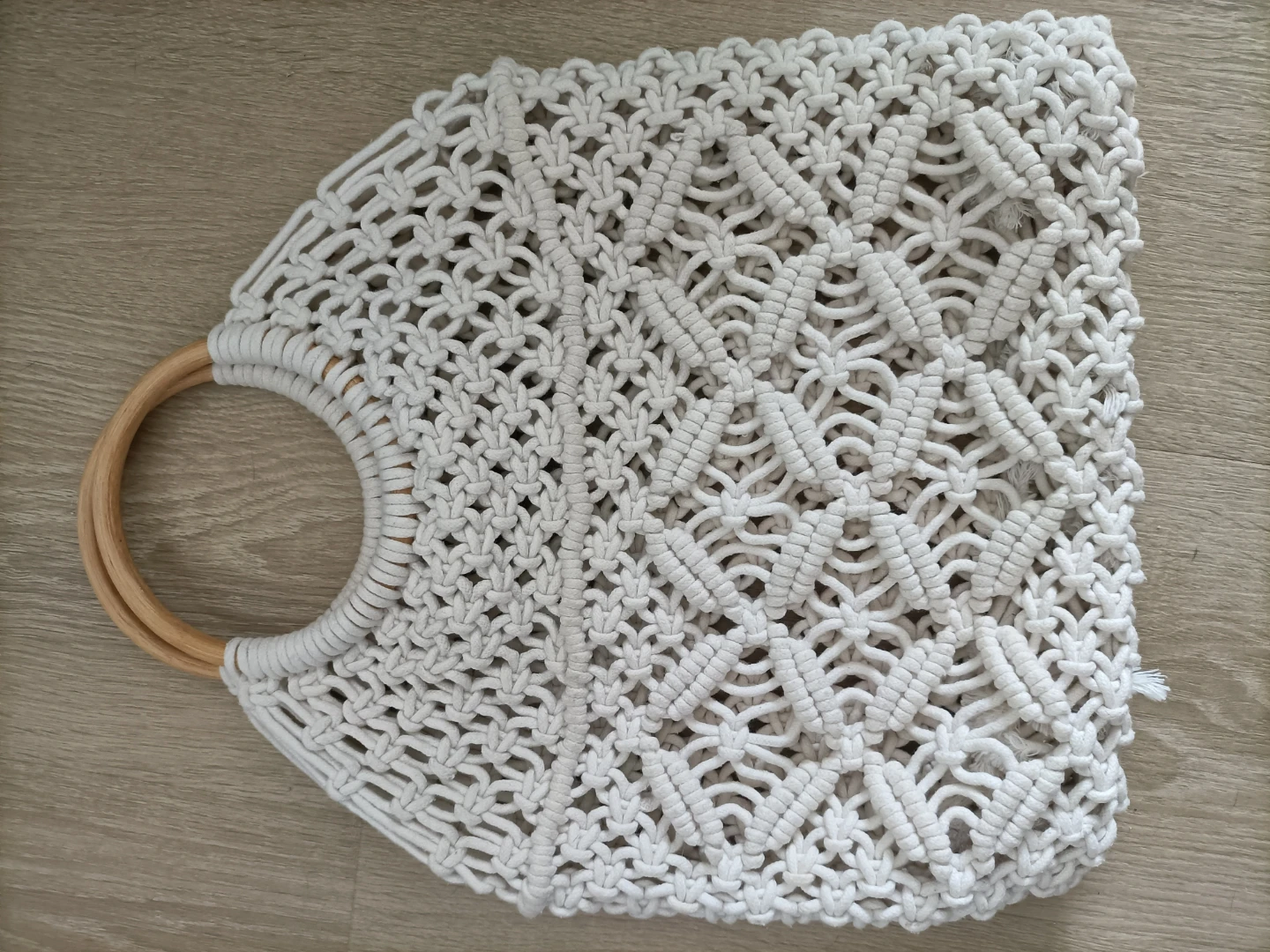 Cream Macrame Tote Bag with Wooden Handles 🏈