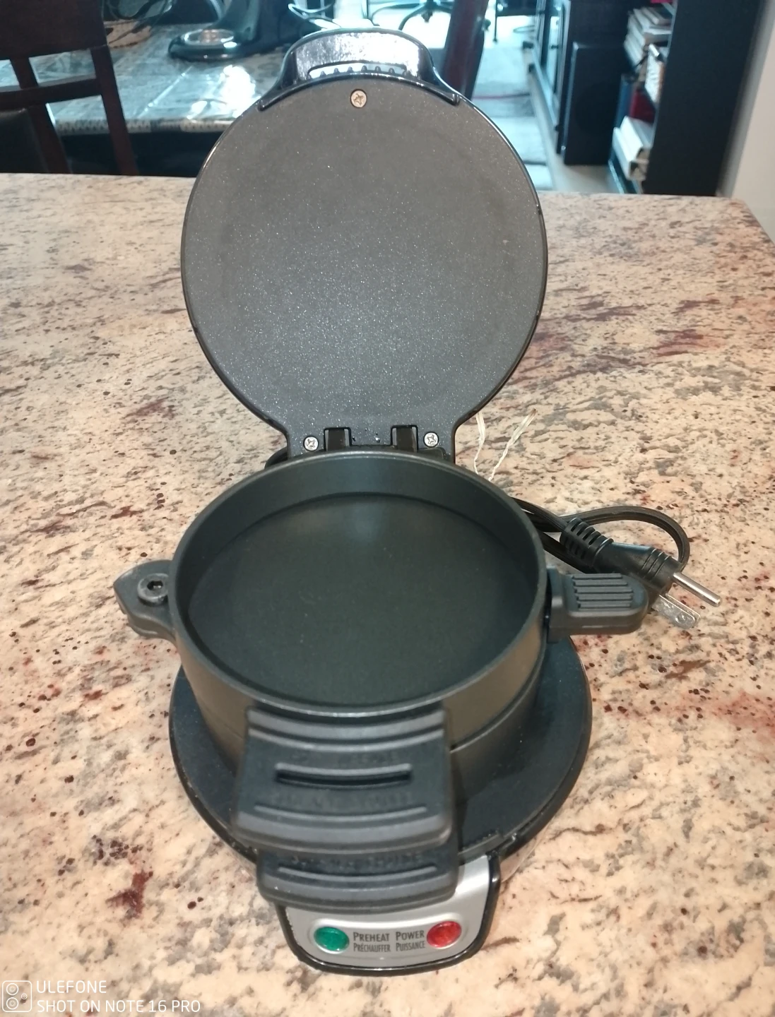 Proctor Silex Breakfast Sandwich Maker (Cash Only) - photo 3