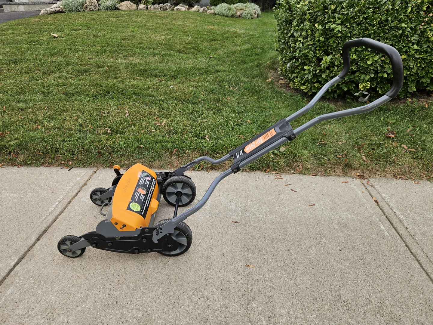Fiskars StaySharp Max Reel Mower - photo 4