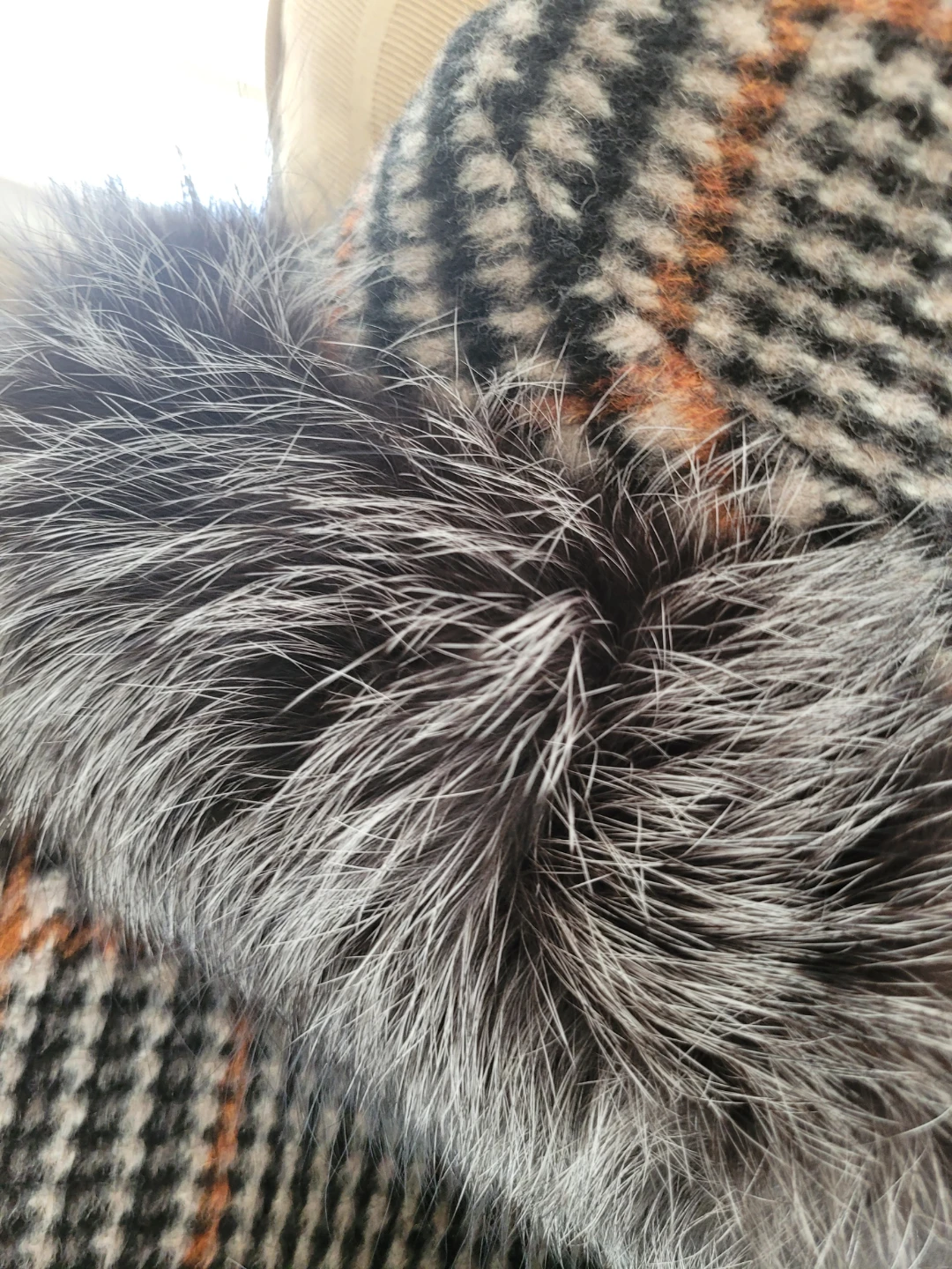 Barringtons Plaid Cape with Fur Trim - photo 5