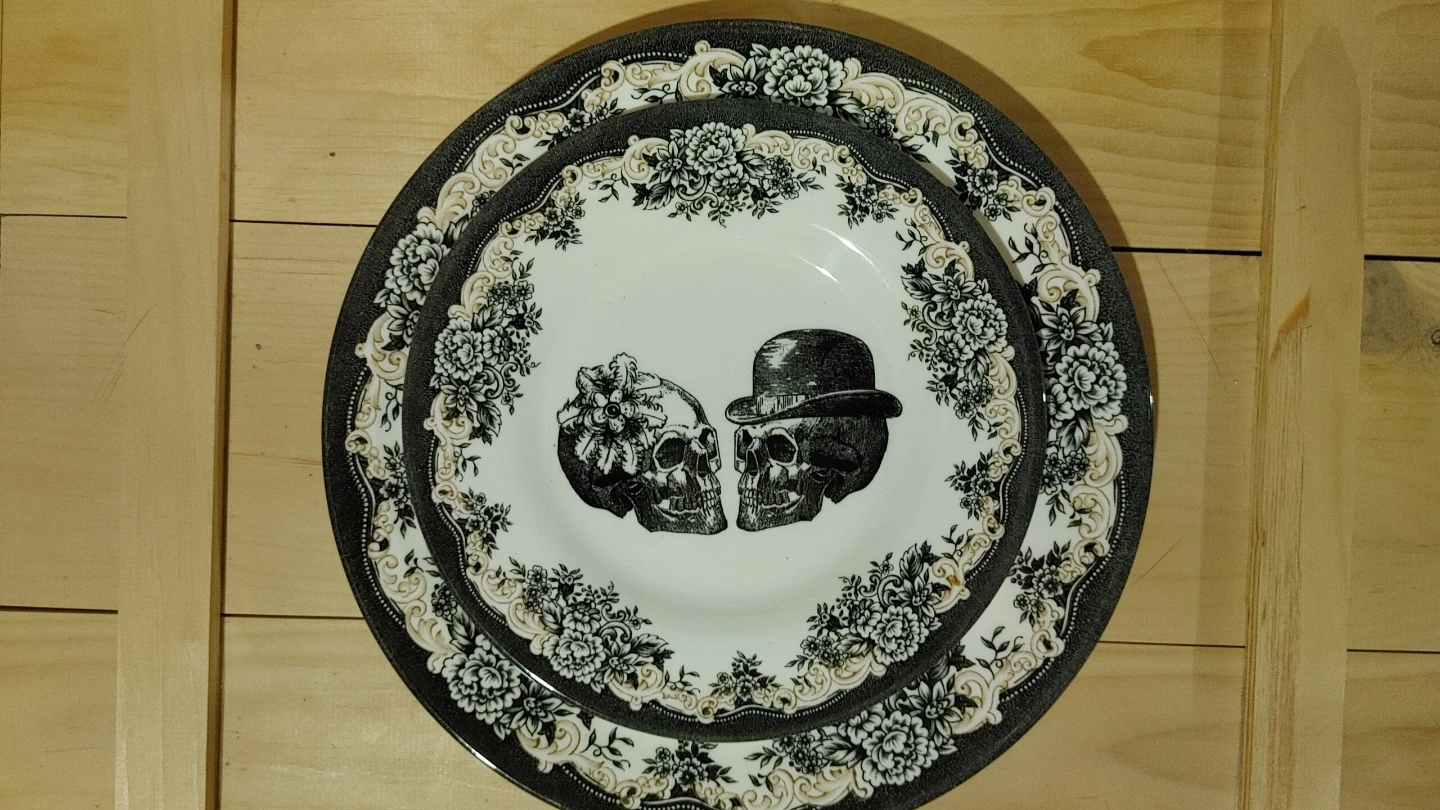 Halloween gothic pattern plates