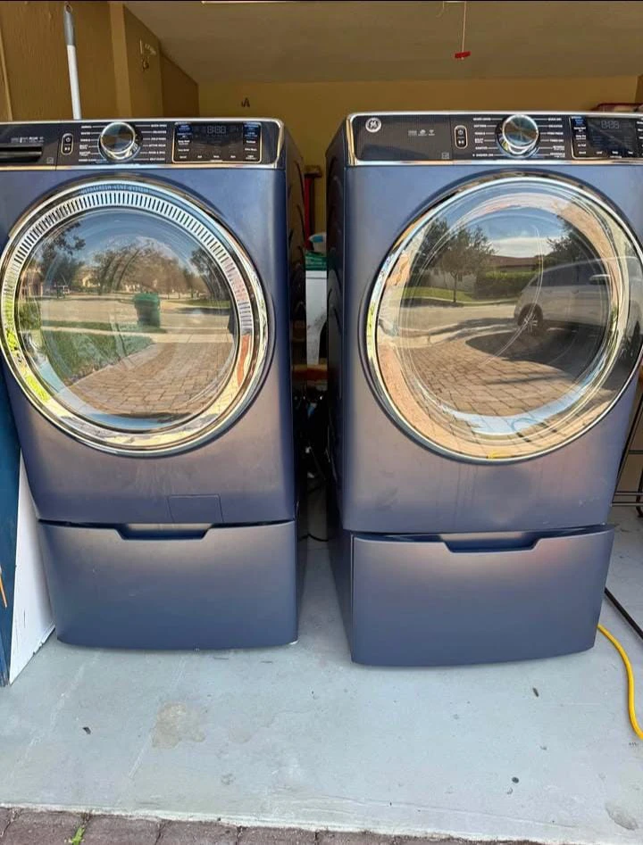 GE Washer and Dryer Set- Delivery available