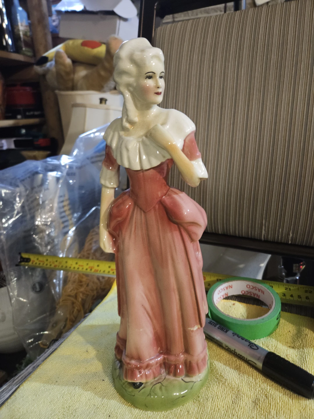 Vintage Porcelain Lady Figurine - photo 2