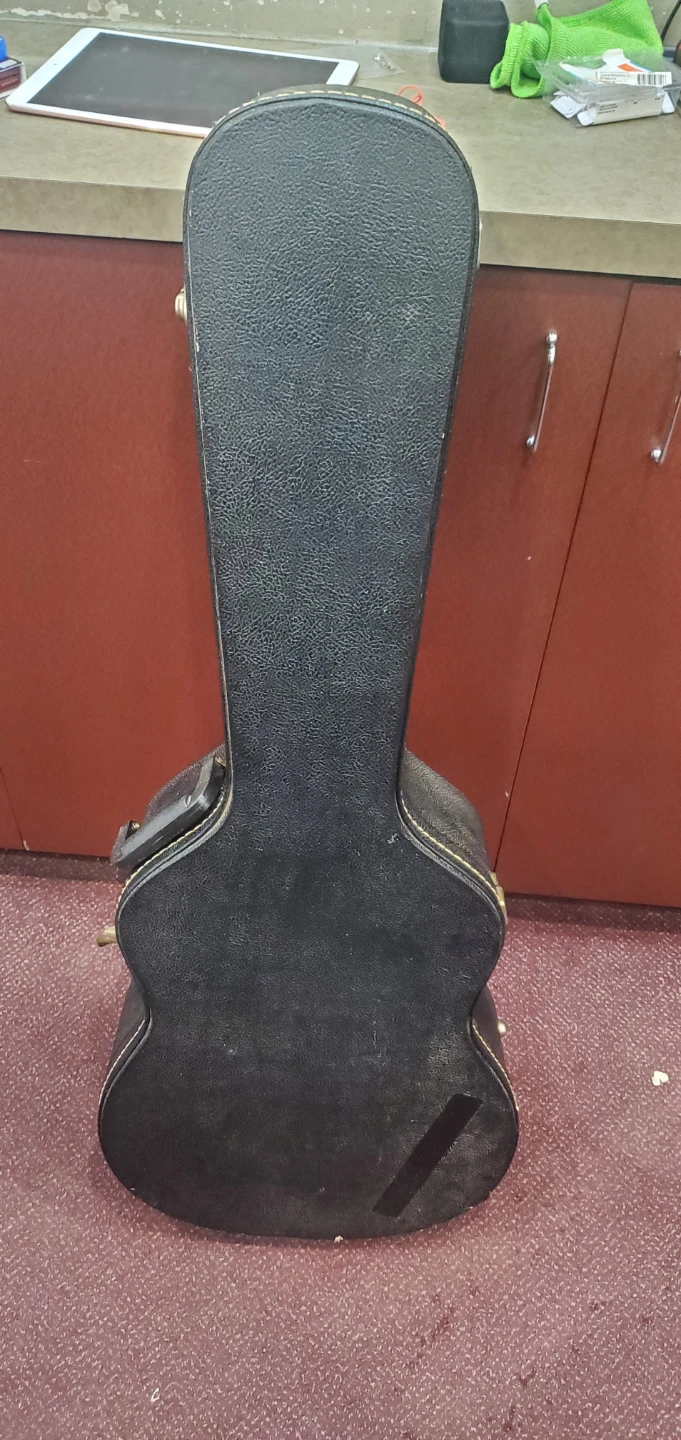 Hardshell Acoustic Guitar Case - photo 2