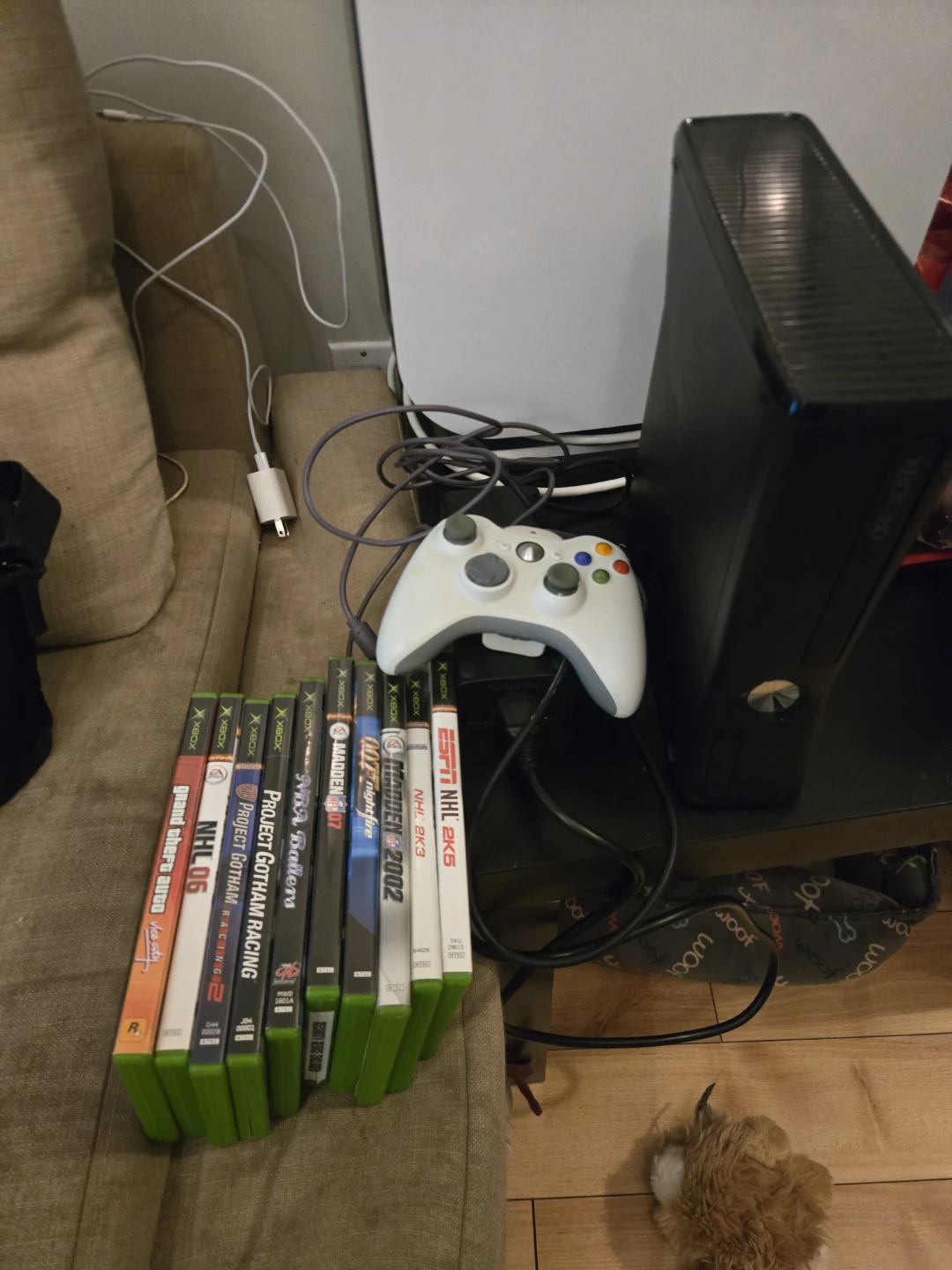 Xbox 360 elite Console with Controller and 9 Original Xbox Games - photo 3