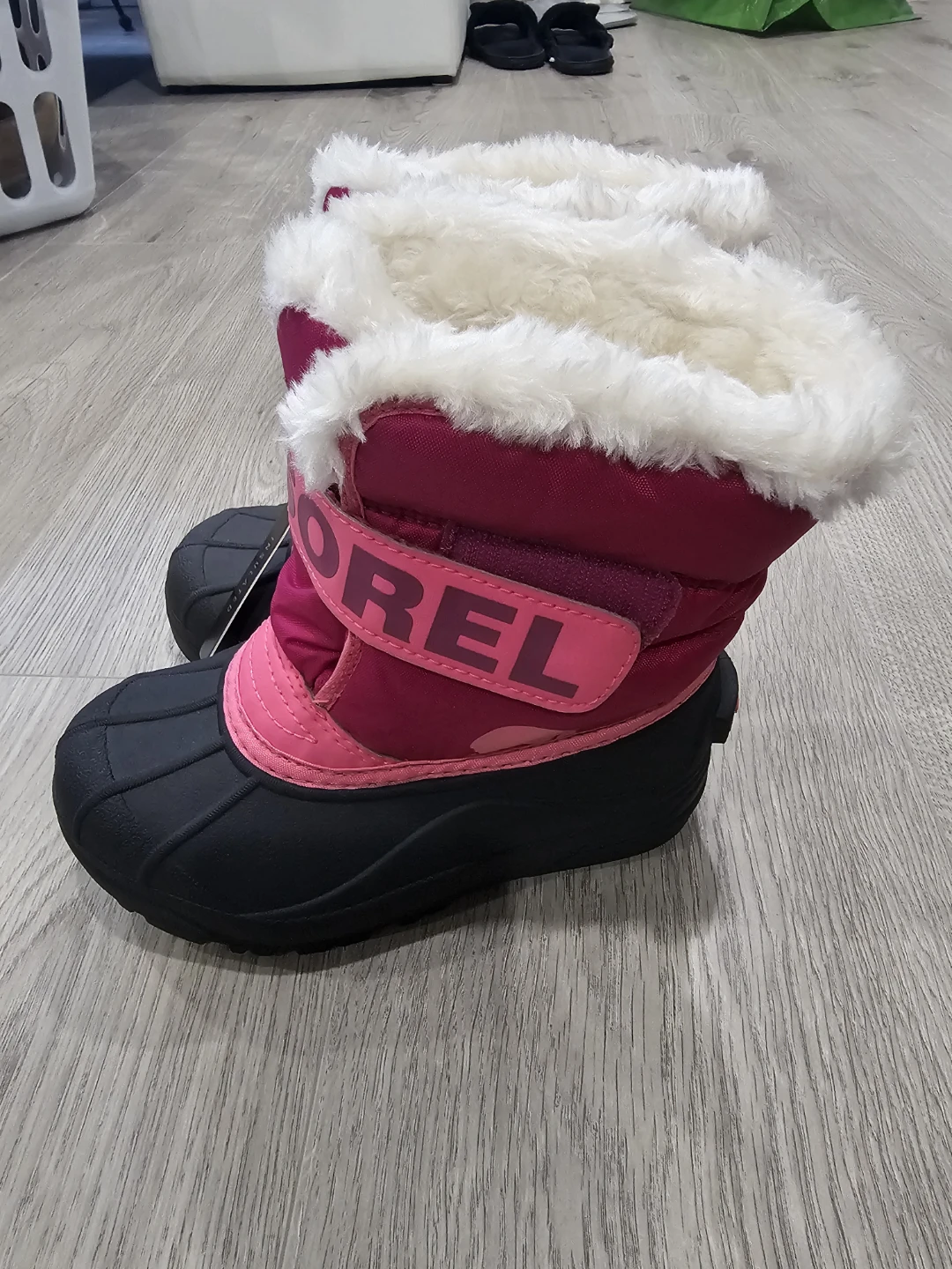 Kids Size 12 - Sorel Insulated Pink Winter Boots - photo 2