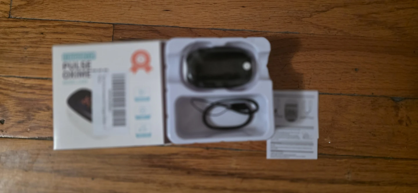 Fingertip Pulse Oximeter LK89 - photo 2