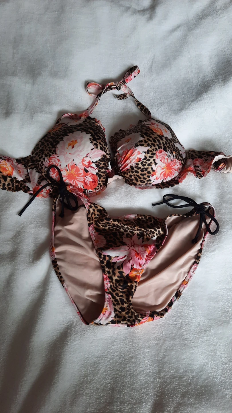 Victoria's Secret Leopard Floral Bikini Set