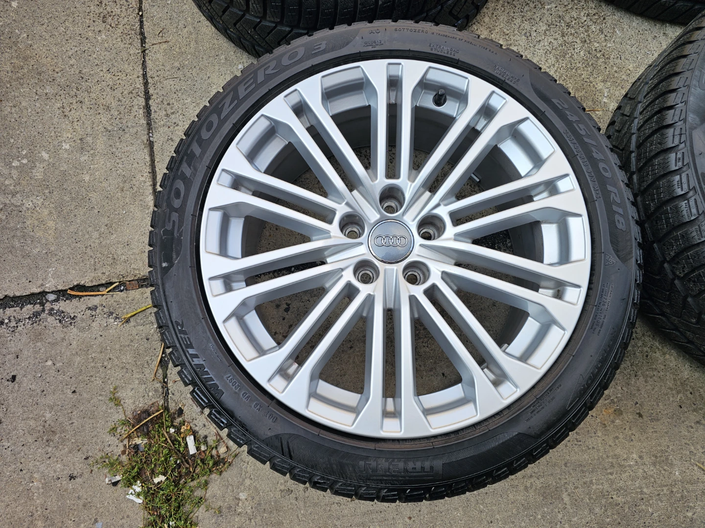 AUDI A5, S5 WINTER TIRES ON O.E.M RIMS 245/40 R18 - photo 4