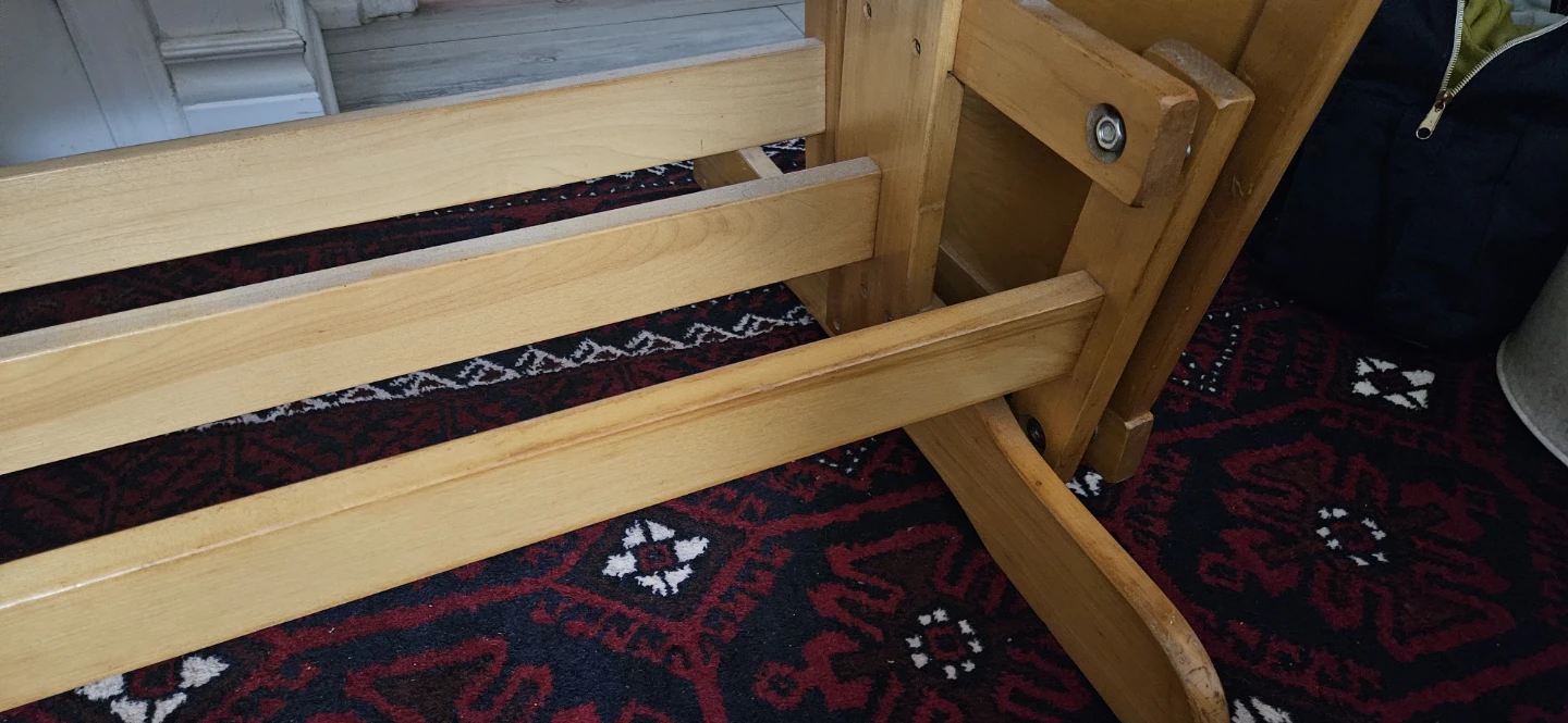 Beautiful Wooden Baby Cradle / Rocking Crib - photo 3