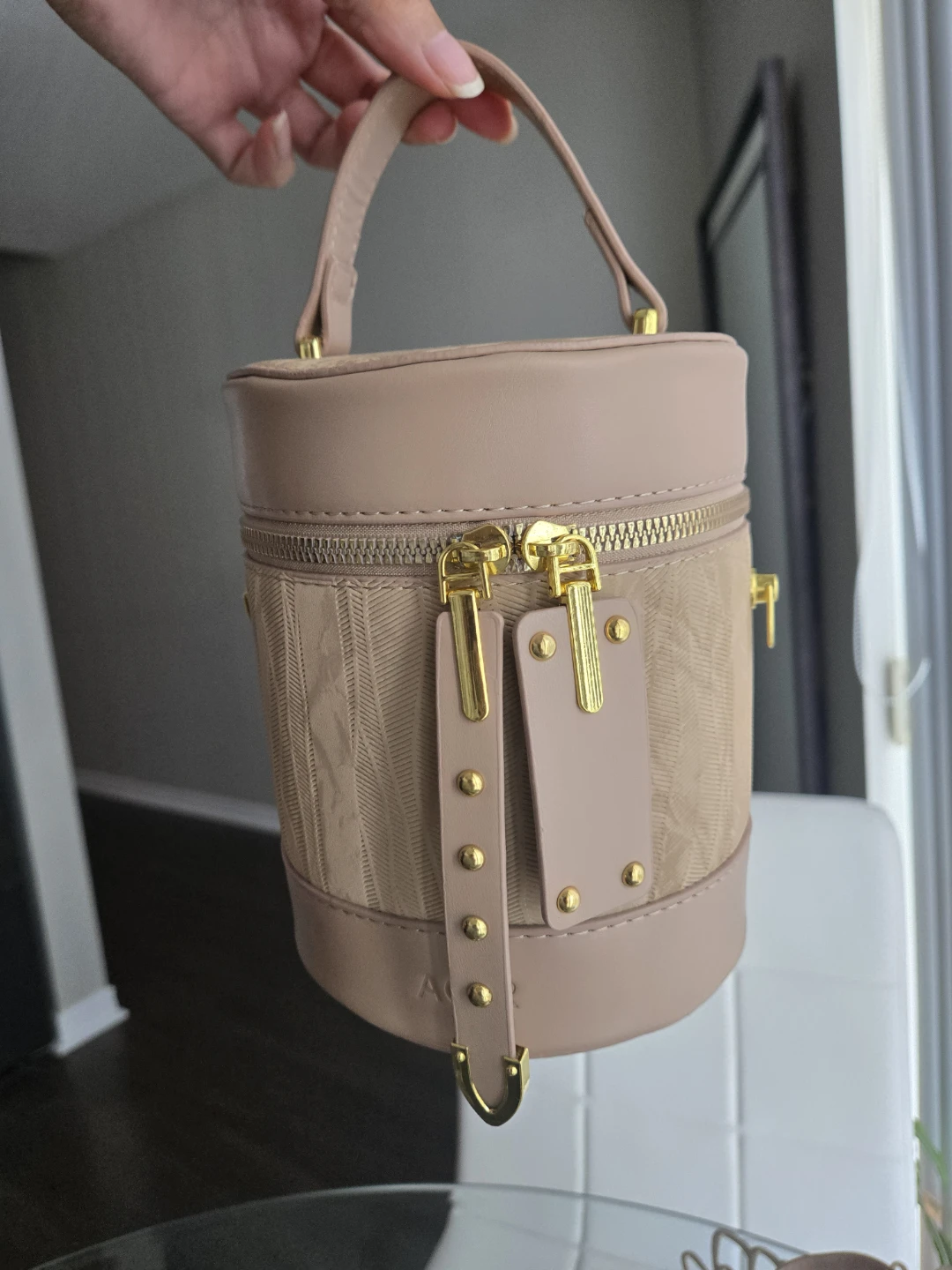 Acor Cylinder Handbag