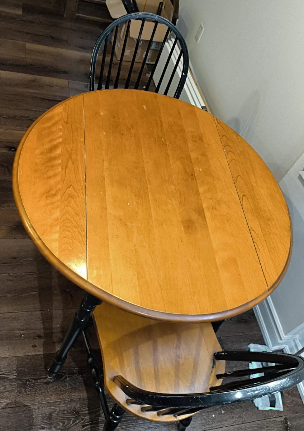 Drop-leaf table and 2 spindle chairs - photo 3