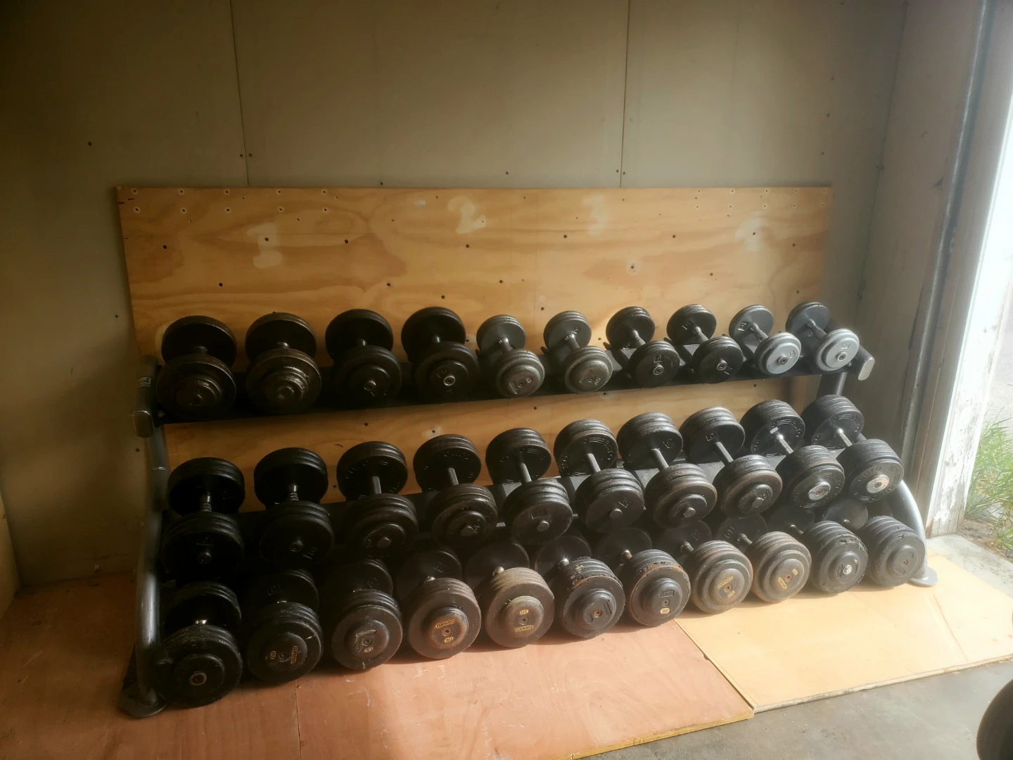 Pro-Style Dumbbell Set with Tuff Stuff Commercial Storage Rack - photo 2
