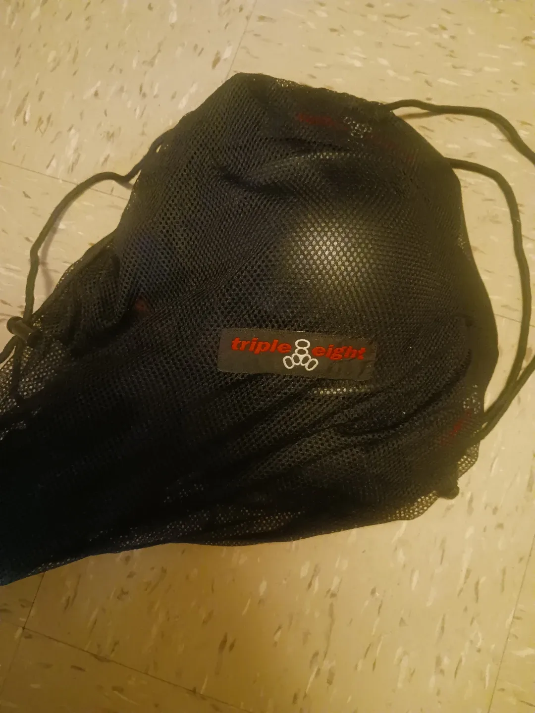 🏈 Triple Eight mesh carrying bag
